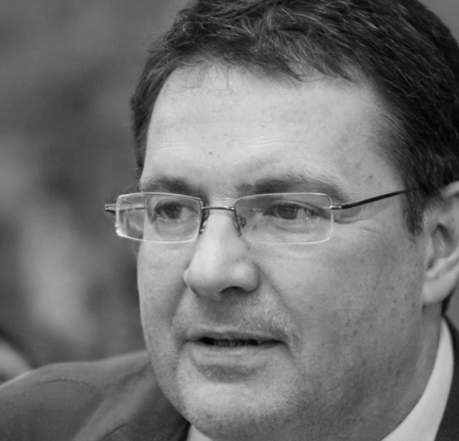 Retrato profesional de Luciano Ferraresi