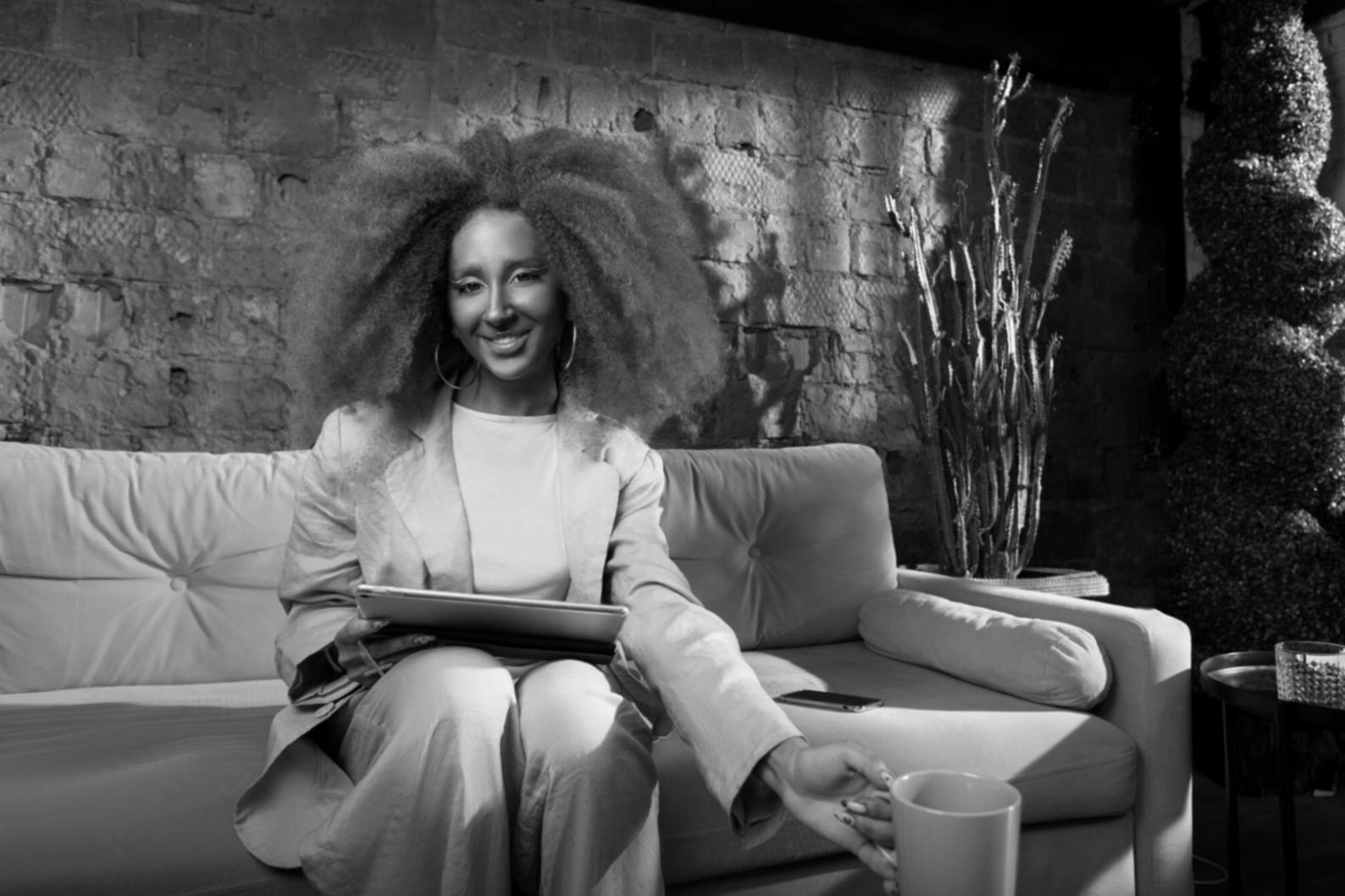 Análisis detallado de presupuesto y metas financieras en proceso de planificación